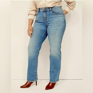 Lane Bryant Flex Magic Waistband Mid-Rise Relaxed Straight Jean Size 18